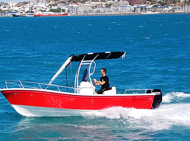 Fiberglass boat with T-Top