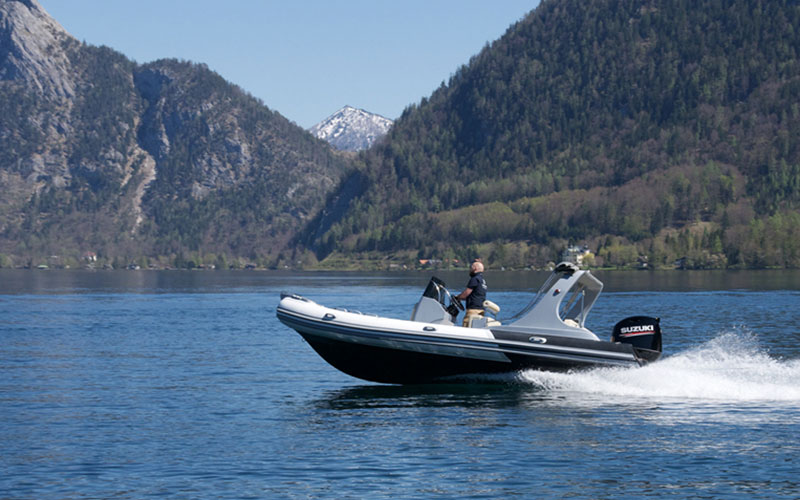 Center console rib boat
