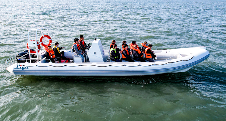 bateau de patrouille en aluminium de 33 pieds